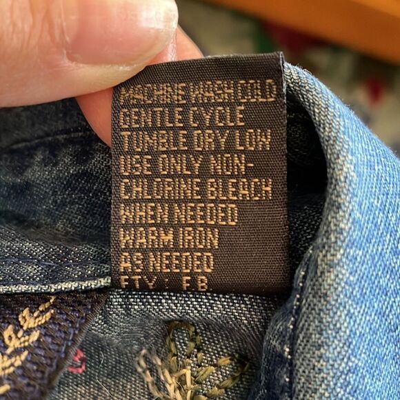 Vtg 80s/90s Life Style blue denim cotton sleeveless floral embroidered shirt - Picture 8 of 8